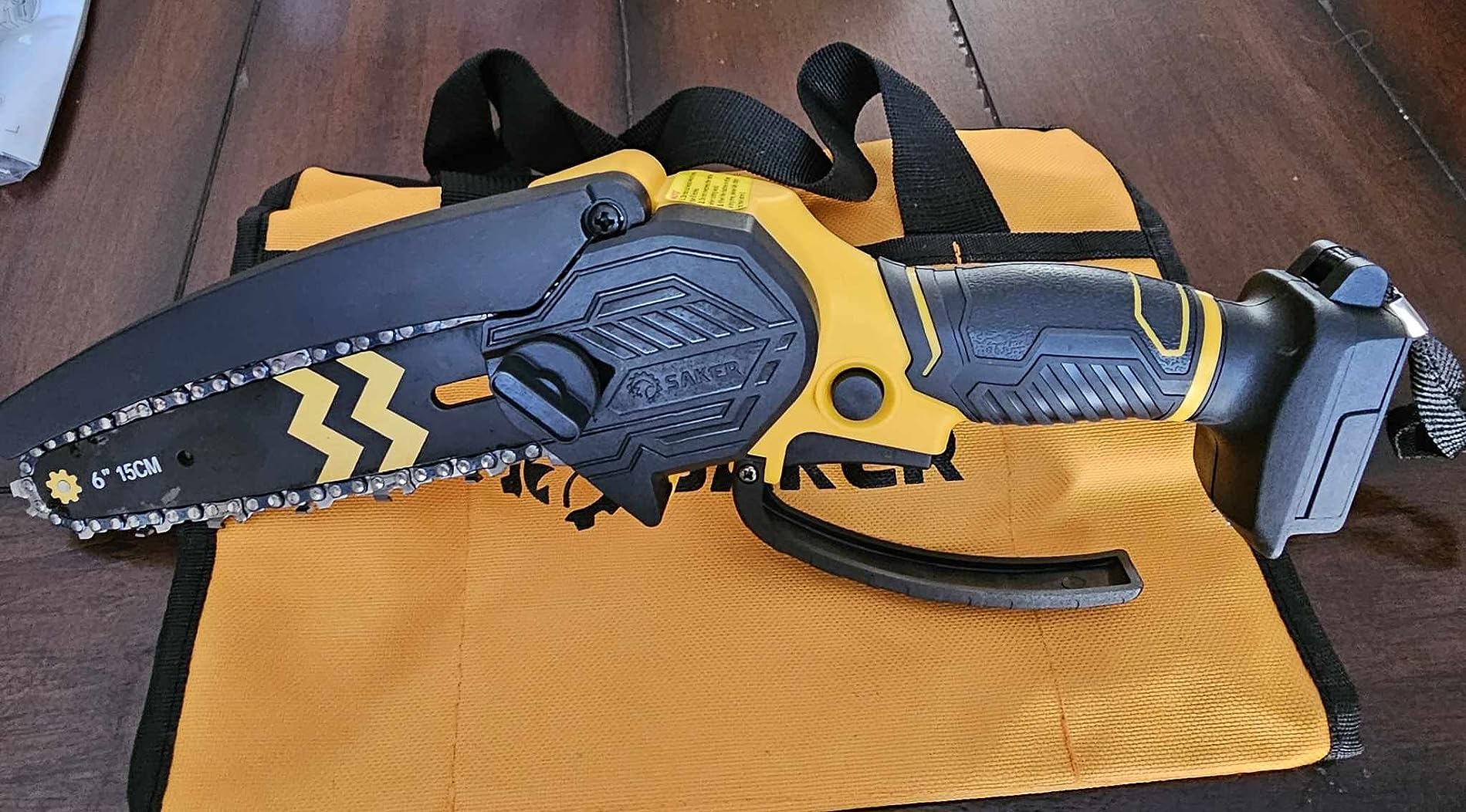 yellow Saker Mini Chainsaw 